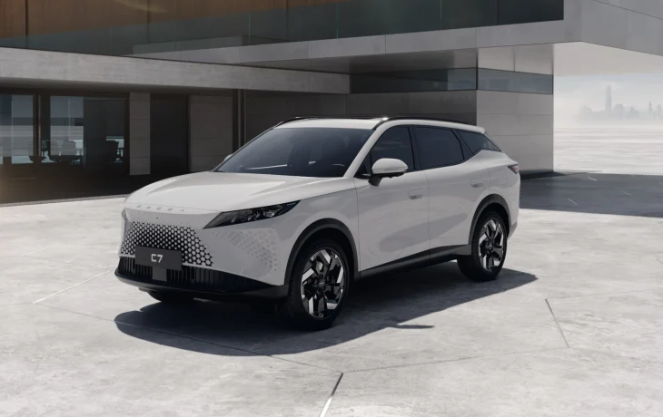 Кроссовер Omoda C7 начали собирать в России Кроссовер Omoda C7 начали собирать в России