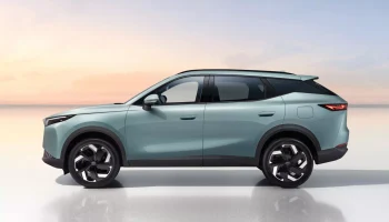 Раскрыта стоимость нового кроссовера Omoda C7 в России